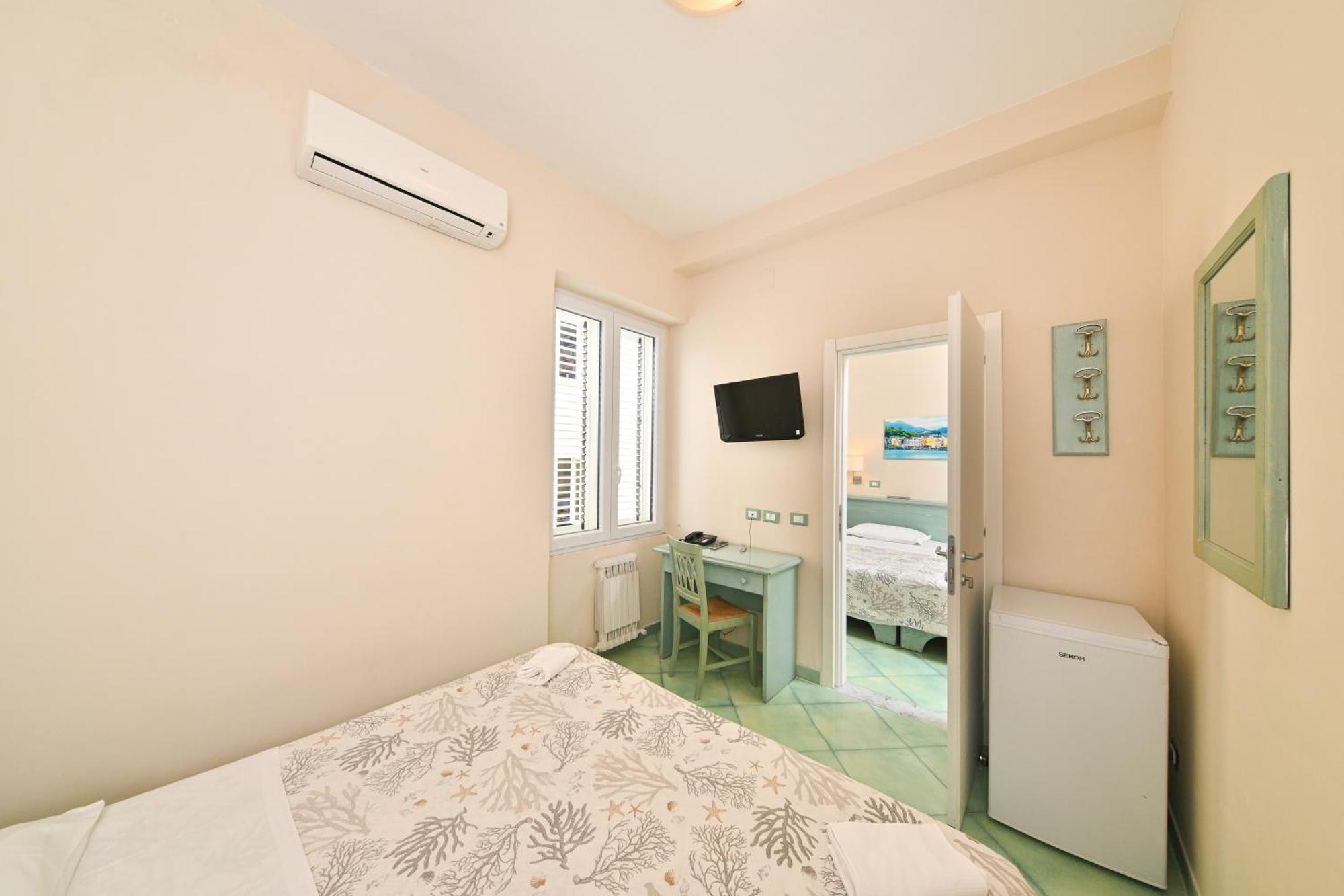 Albergo Atlantic Ischia Eksteriør bilde
